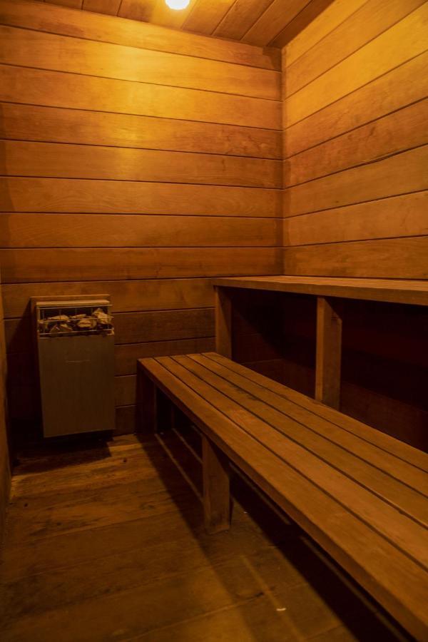 The Big Texan - Cabins And Wagons Amarillo Extérieur photo